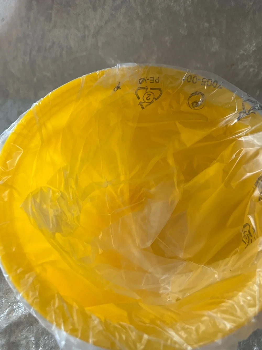 Tupperware Bright Mixing Bowl Trio in Teal, Yellow, and Pink